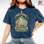 I Bury Things Funny Frog T-Shirt Humorous Gardener Gift Unisex Halloween Apparel