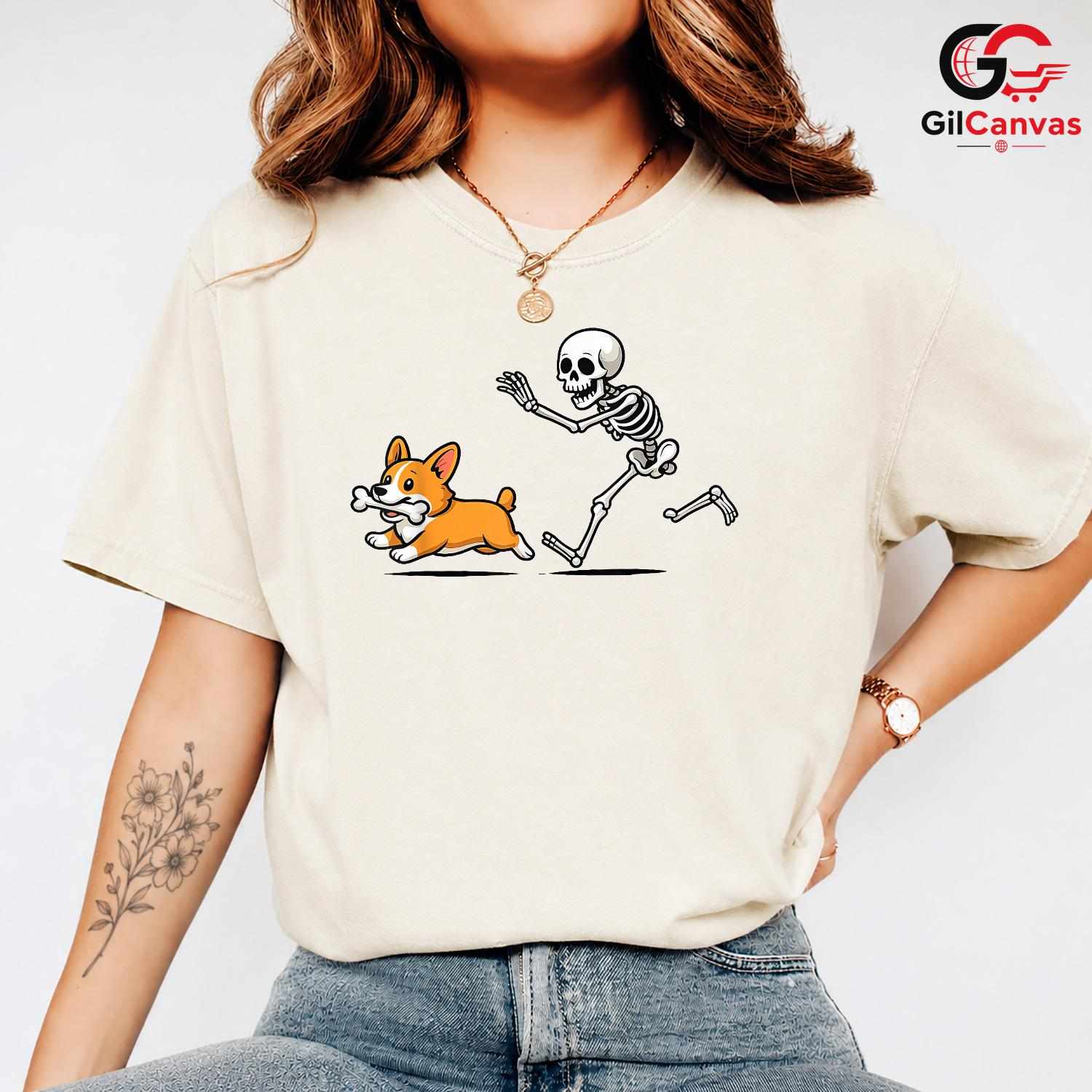 Skeleton Chasing Corgi Dog T-Shirt Unisex Funny Spooky Pet Owner Bone Gift